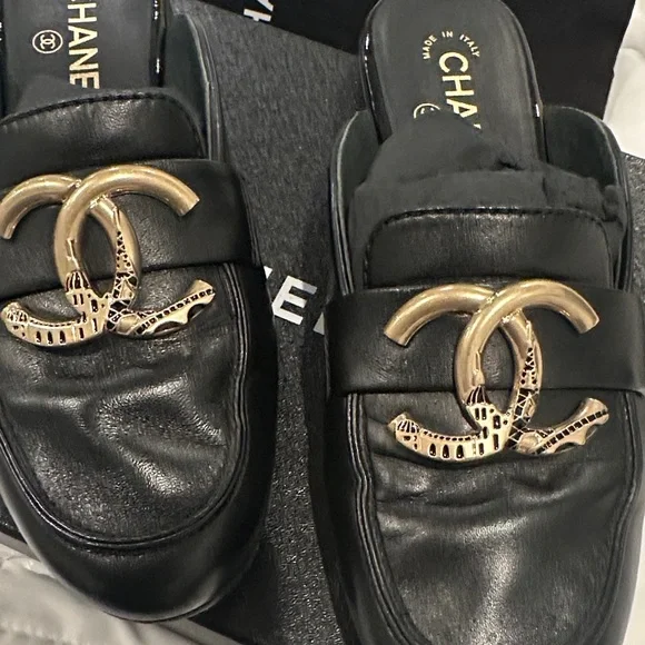 CHANEL Black Women’s Loafers 100% Authentic - Picture 5 of 8
